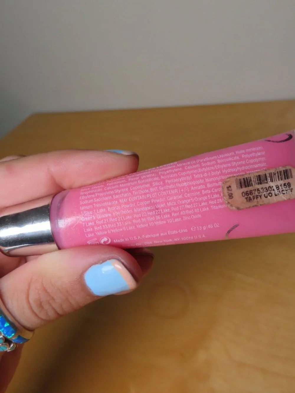 Victoria's Secret BEAUTY RUSH Lip Gloss Vintage TAFFY GO LUCKY